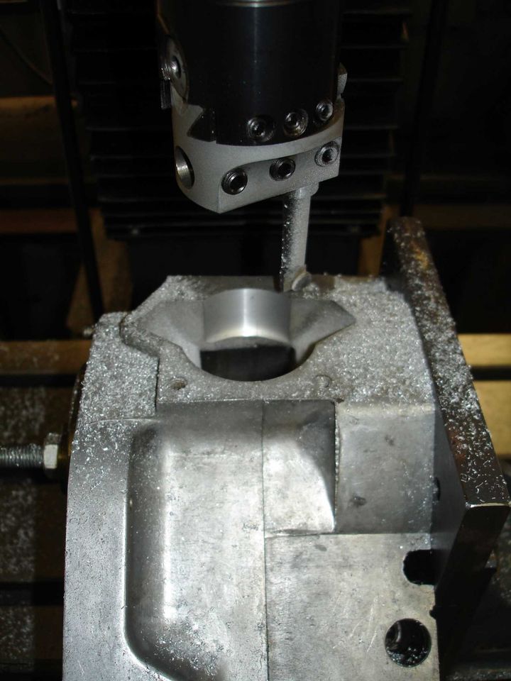 Motorengehäuse ausspindeln